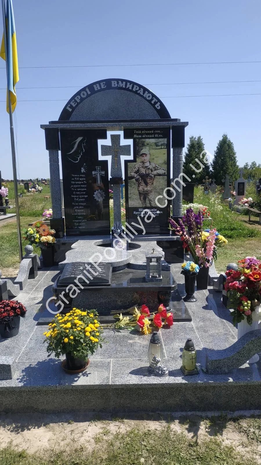 Подвійний пам'ятник з граніту - Кам'янець-Подільський | GranitPodillya